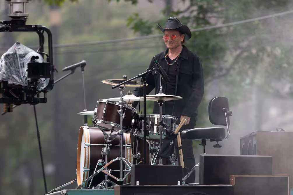 U2 graba en el Centro Histórico de Ciudad de México video de “Street of Dreams”