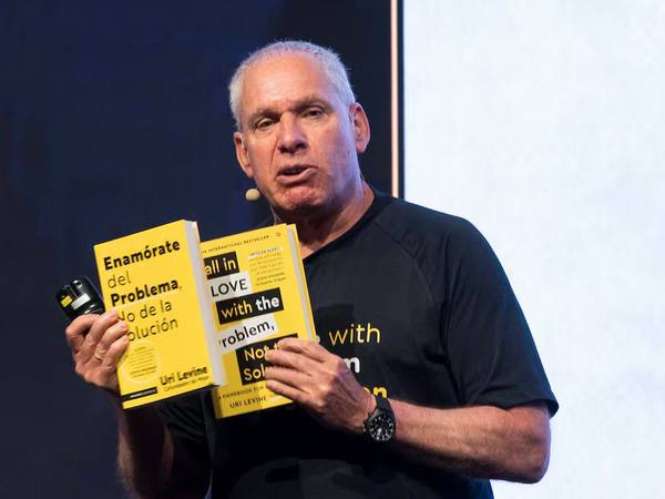 Uri Levine defiende que problemas comunes pueden ser oportunidades para emprender