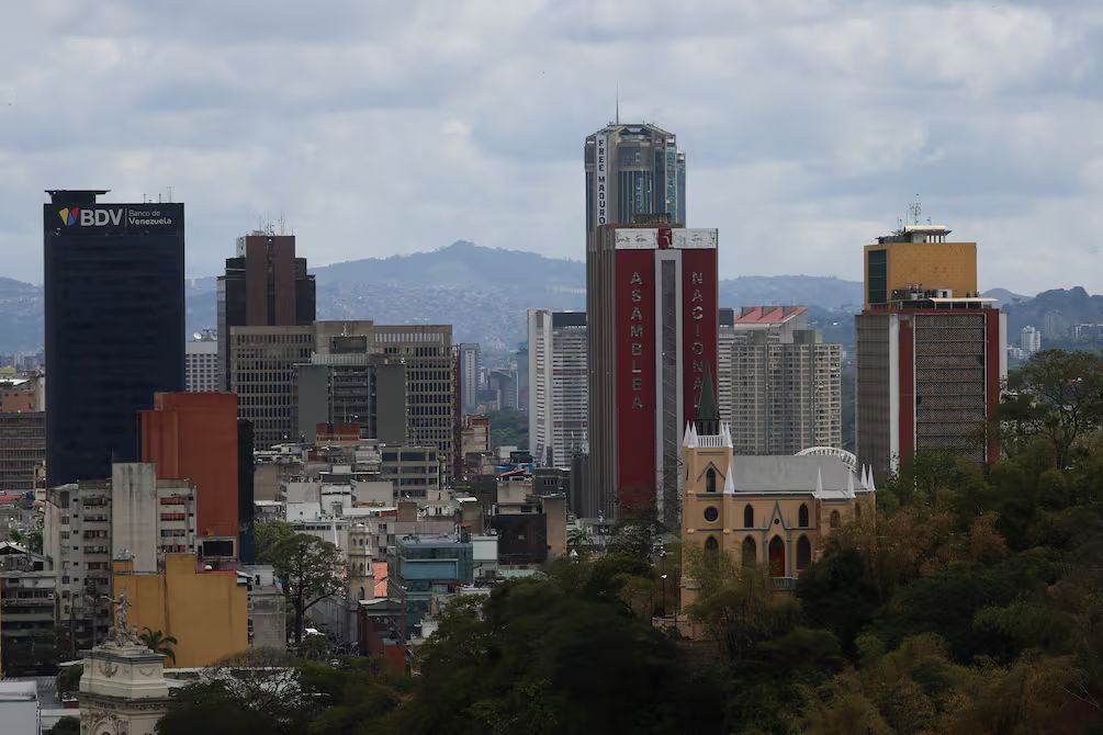 Venezuela elimina alcabalas policiales y las reemplaza por patrullajes